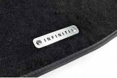 Car mat badge for Infiniti