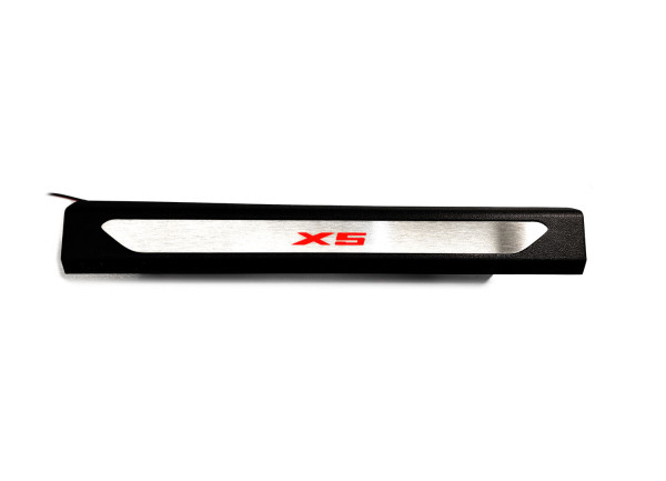 Led door sills BMW X5 G05 2019-2026 type OEM (front doors) Led door sills BMW X5 G05 2019-2026 type OEM (front doors)